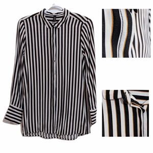 SOYA CONCEPT black and white striped button down shirt size small @E